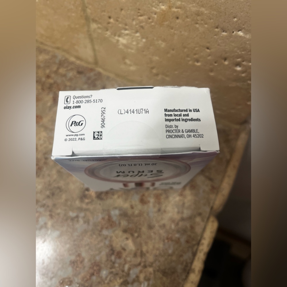 Olay super serum :::NEW IN BOX !! - Picture 3 of 3